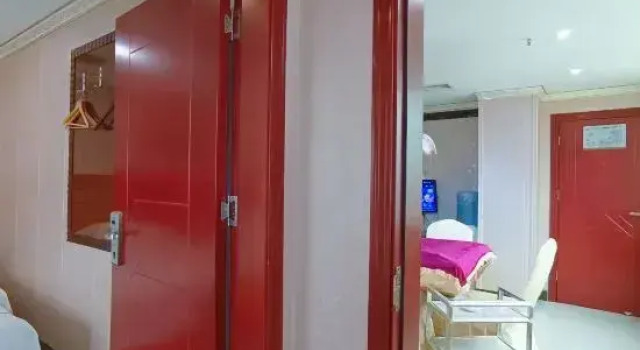 Люкс Deluxe Jinmao Hotel
