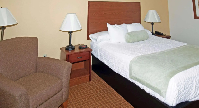 Двухместный номер Standard Rodeway Inn & Suites Hoisington