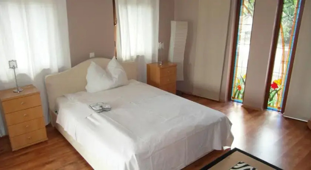 Nadins Guesthouse, Reservar Hotel Szekesfehervar Fejer