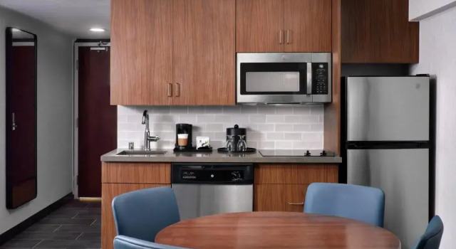Люкс Courtyard by Marriott San Diego Mission Valley/Hotel Circle