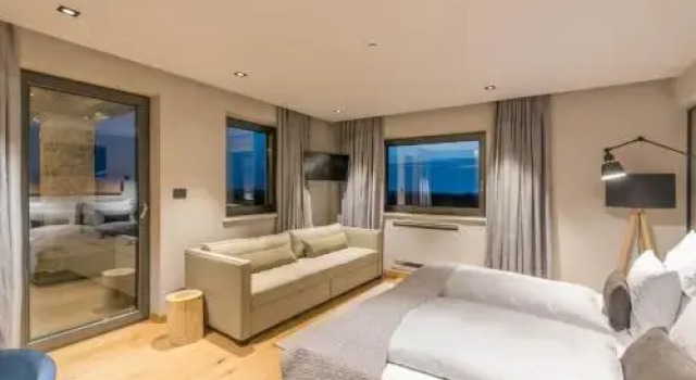 Exclusive Living Villas