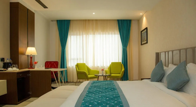 Полулюкс Indreni Suites Hotel