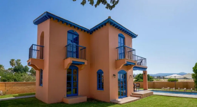 Вилла с 3 комнатами The Olympians Villas