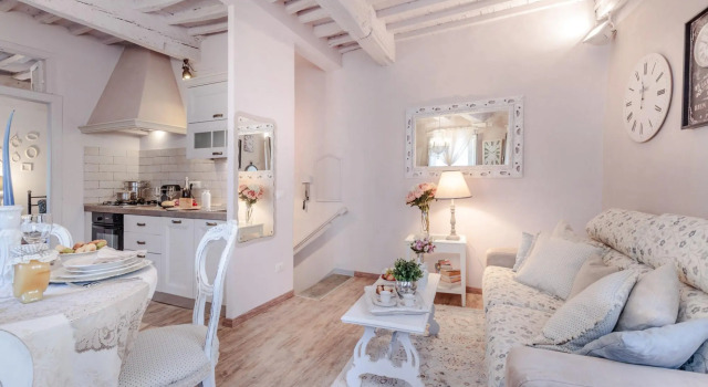 Casa Monique in Lucca, Buchen Sie Ferienwohnung Lucca Toskana