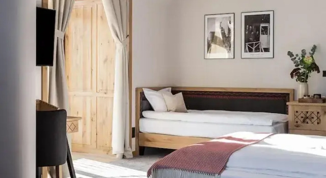 Полулюкс с балконом Aparthotel Cristina