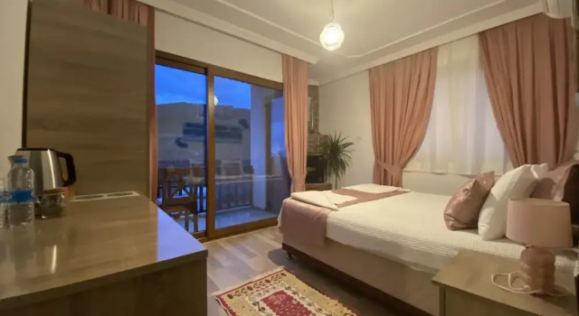 Двухместный номер Comfort с балконом и с видом на горы Faralya Misafir Evi