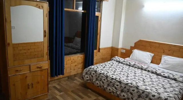 Номер Superior Taj Guest House