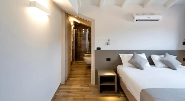 Двухместный номер Standard с видом на озеро Hotel Baia di Paré