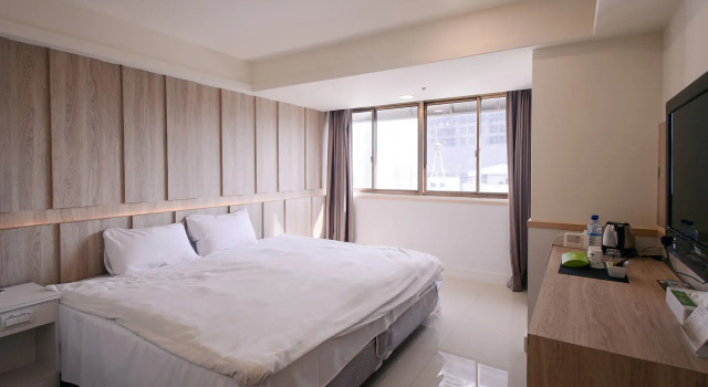 Kiwi Express Hotel - Taichung Station Branch 10, Reservar Hotel Taichung China
