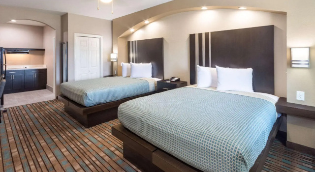 Четырёхместный люкс Econo Lodge Inn & Suites Houston NW-Cy-Fair