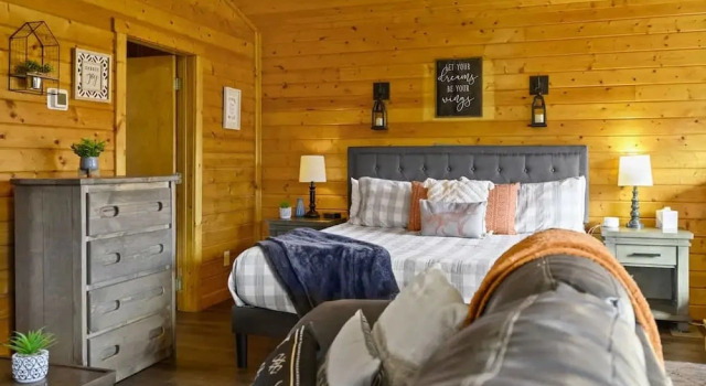 Коттедж Great View Location Studio Log Cabin Hot Tub
