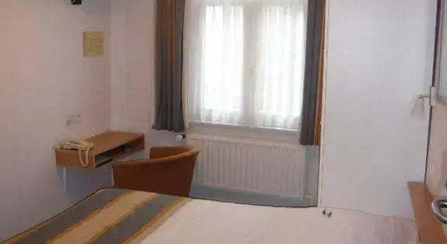 Номер Comfort Hotel Du Commerce