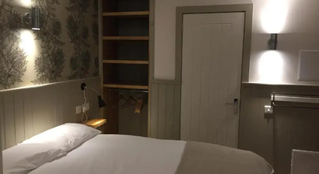 Номер Standard The Harbour Guest House