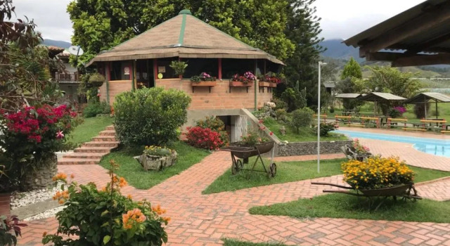 Finca Hotel Las Araucarias, Book Hotel Urrao Antioquia
