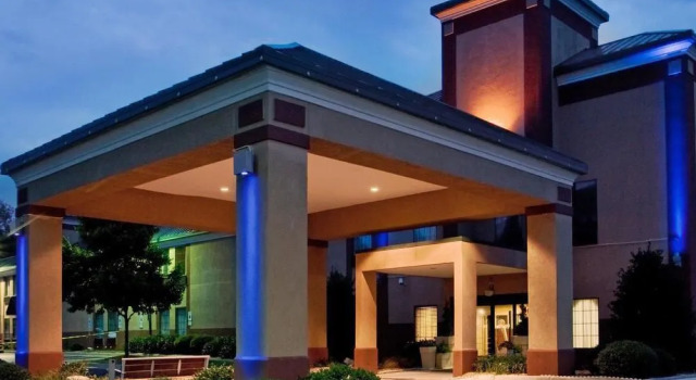 Holiday Inn Express South Boston, Prenota Hotel Hotel a Virginia con parcheggio, Parcheggio