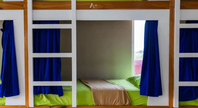 Letto in camerata con vista sulle montagne Villa Panderman Indah