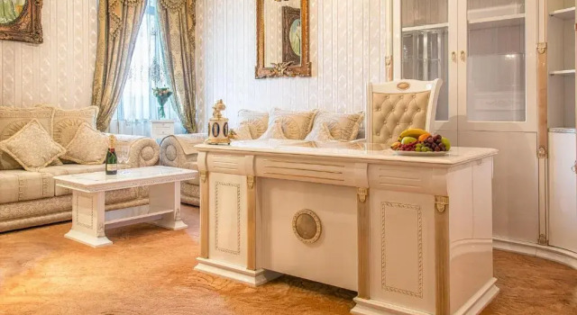 Апартаменты Deluxe Palace Hotel Polom