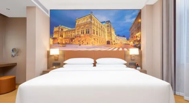 Люкс Vienna Hotel Beipiao dragon bird Caroudel