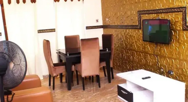 Immaculate 2-bed Apartment in Idimu, Boek Appartement Idimu Lagos