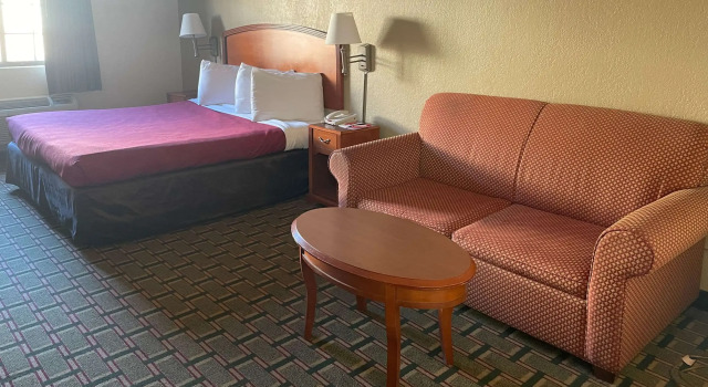 Двухместный номер Standard Econo Lodge Kalamazoo near Wings Stadium