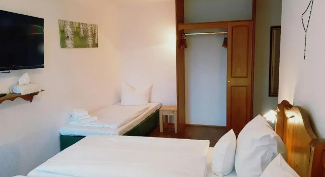 Трёхместный номер Standard Kapuzinergarten Panoramahotel & Eventrestaurant