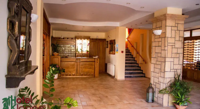 Hotel Klonos Kyriakos, Rezerwuj Hotel Aegina Town Aegina