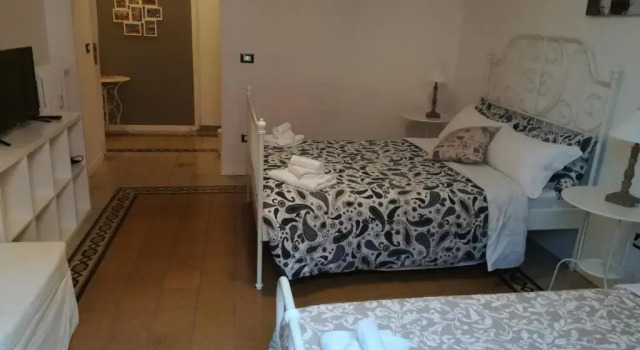 MiRhome Guest House, Забронировать Гостевой дом Отели Рима с парковкой, рядом с Собор Святого Петра, Парковка