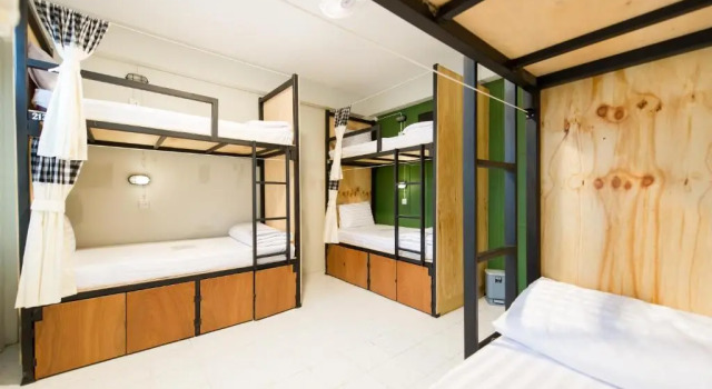 Кровать в общем номере (женский номер) The Neighbors Hostel