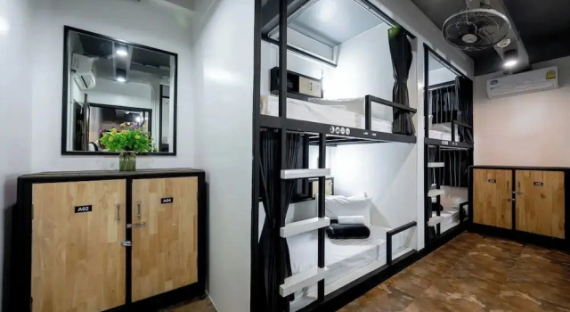 Vibes Hostel Bangkok, Забронировать Хостел Хостелы Бангкока, рядом с Маккасан, Хостел