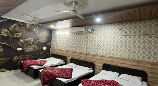 Goroomgo shri Ganpati Guest house, Book Pension Amritsar Punjab