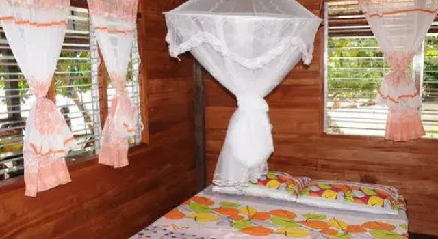 Kingki Beach Park, Prenota Hotel Roxas 