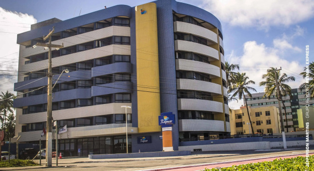 Reymar Hotel Maceió, Забронировать Отель Отели в центре Крус-даз-Алмас с завтраком, отели в центре Крус-даз-Алмас с завтраком