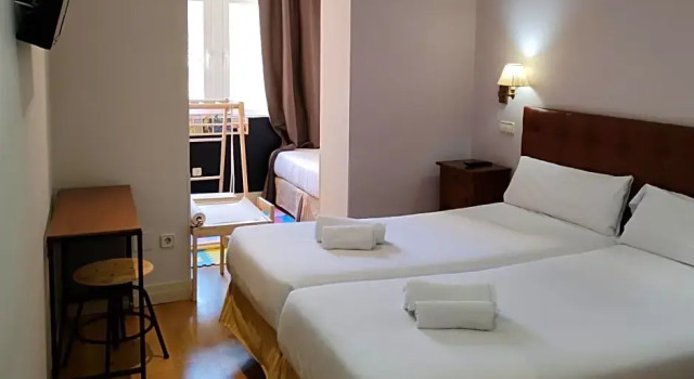 Трёхместный номер Executive Hotel Cuéntame La Puebla