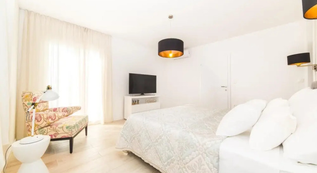 Stunning Home in Primosten With 4 Bedrooms, Wifi and Outdoor Swimming Pool