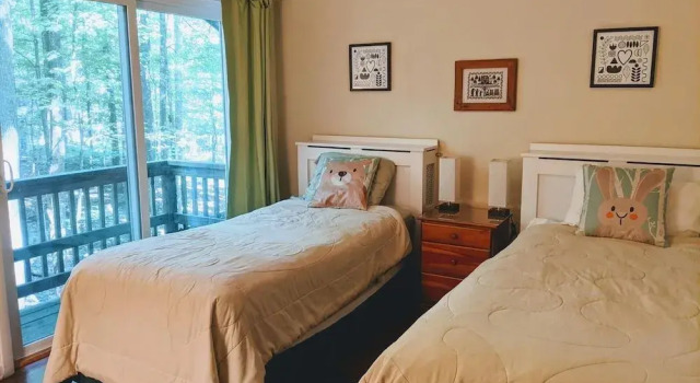 Autumn Wings - A Natural Retreat, Buchen Sie Ferienhaus Berkeley Springs West Virginia