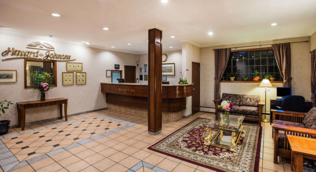 Howard Johnson Hotel - Victoria