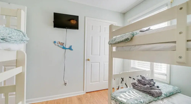 Steps to Ocean: Water-view Carolina Beach Unit!, Забронировать Апартаменты/квартира Каролина-бич Уилмингтон, рядом с Odysea Surf and Kiteboard School
