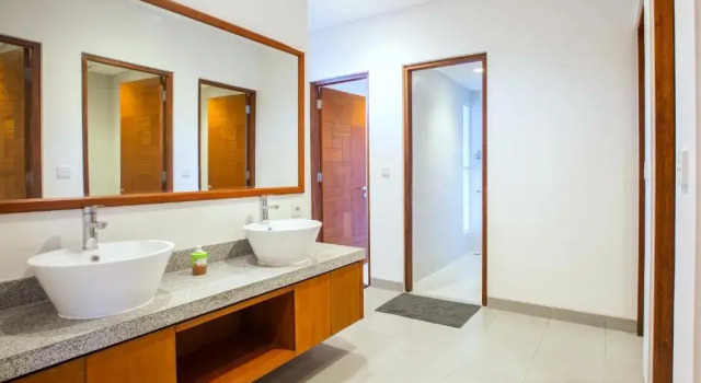 Кровать в общем номере Pudak Sari Unizou Hostel