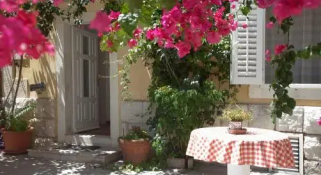 Victoria Luxury Rooms - Split Downtown, Prenota Appartamento Hotel a Croatian Islands con parcheggio, Parcheggio