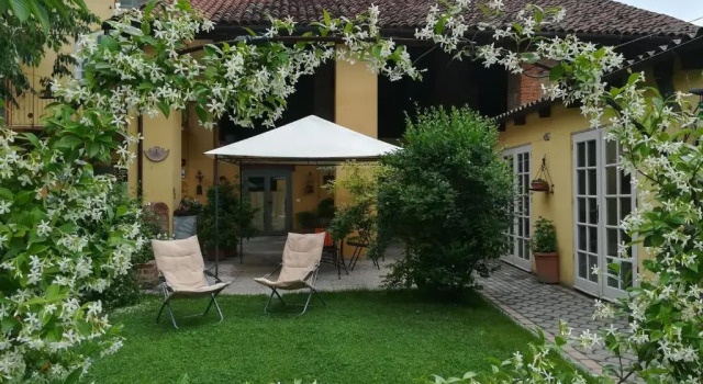 Standard- dobbelt værelse med altan med udsigt L'Adele Bed & Breakfast