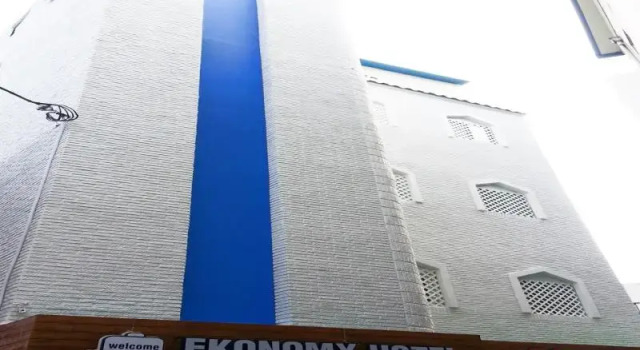 Кровать в общем номере (мужской номер) Ekonomy Hotel