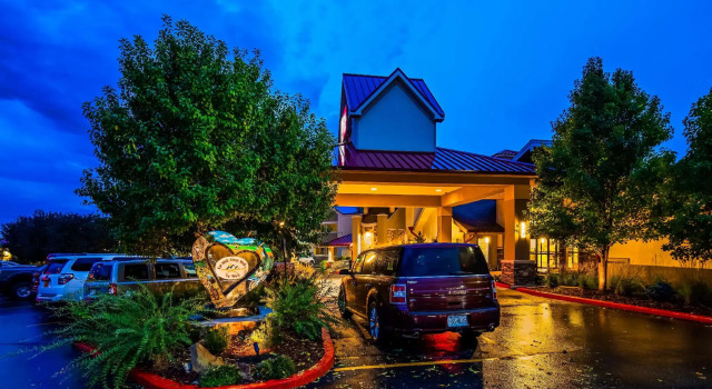Номер Standard Best Western Plus Loveland Inn