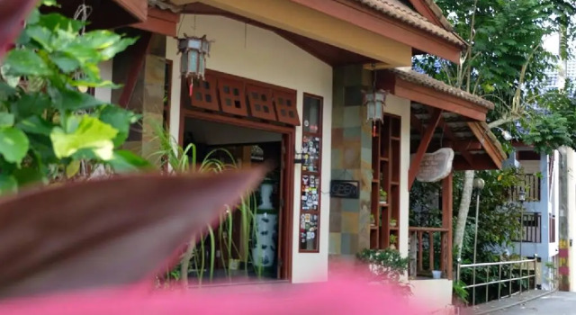 River Inn Resort, Book Resort Betong 