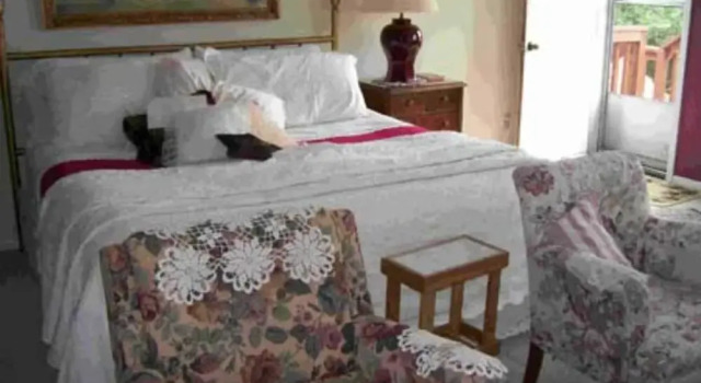 The Lake House Bed and Breakfast, Prenota Hotel Lincoln City 