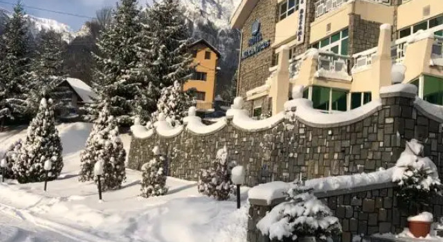 Hotel Alexandros, Rezervovat Hotel Hotely v Prahova Valley s parkováním, Parkování