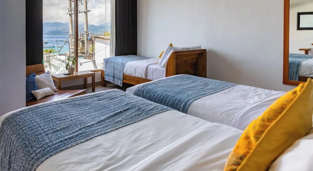 Трёхместный номер Standard с балконом и с видом на море Pesona Beach Resort & Spa