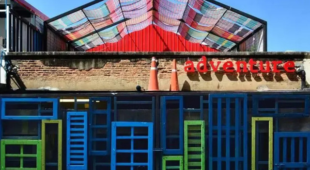 Кровать в общем номере (мужской номер) Adventure Hostel