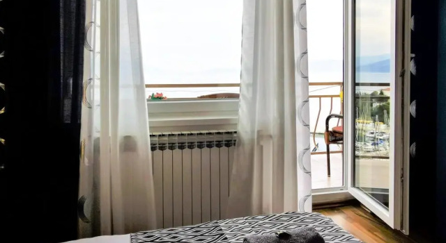 Amazing Apartment in Novi Vinodolski With 2 Bedrooms and Wifi