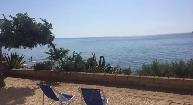 Коттедж Villa Alabe - Waterfront Apartments in Bosa Porto Alabe