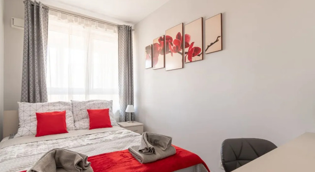 Apartment Metropolia typu deluxe Airport, Забронировать Апартаменты/квартира Влохи 
